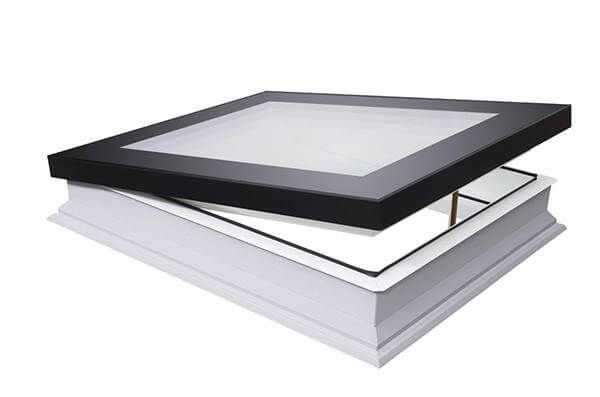 Fakro Flat Roof Window - Flat and Manually Opening - Energy Efficient Triple Glazing [DMF-D U6]