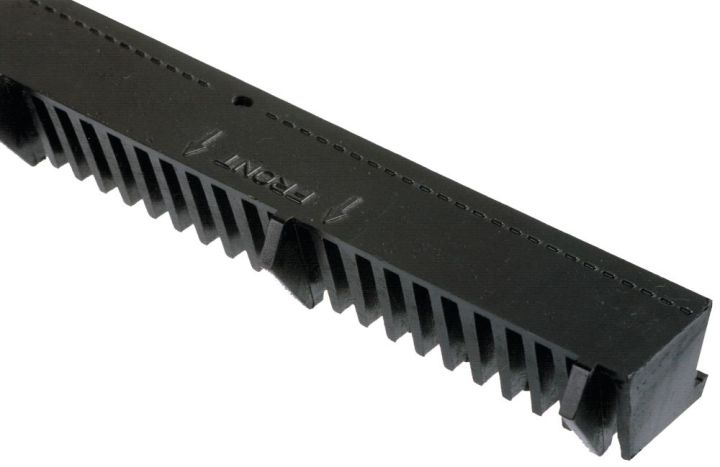 Corovent - 1m Heavy Duty Overfascia Vent with 10mm Air Gap Corovent - 1m Heavy Duty Overfascia Vent with 10mm Air Gap
