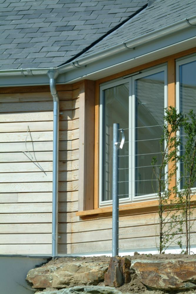 Lindab Magestic Galvanised Guttering - External Welded Gutter Angle Lindab Magestic Galvanised Guttering - External Welded Gutter Angle