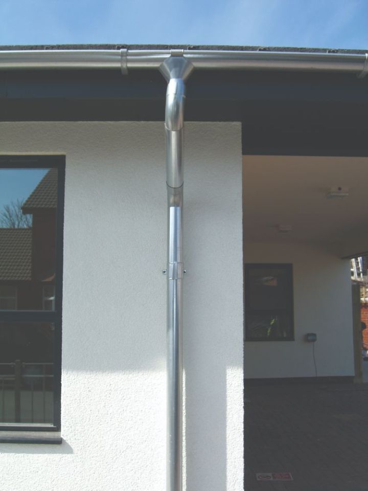 Lindab Steel Guttering - Intermediate Pipe - Magestic Galvanised Lindab Steel Guttering - Intermediate Pipe - Magestic Galvanised