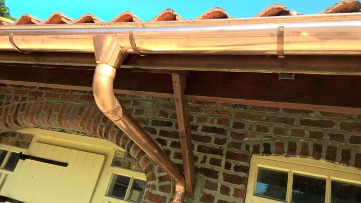 Lindab Guttering - Gutter Outlet with Clip OK - Natural Copper Lindab Guttering - Gutter Outlet with Clip OK - Natural Copper