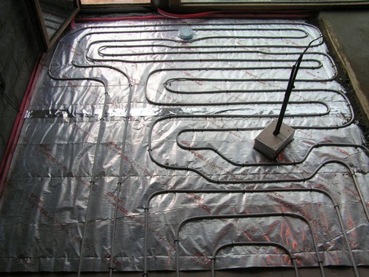 SuperFOIL SFUF Multi-foil Insulation for Solid and Suspended Floors - 6mm x 1500mm x 8m SuperFOIL SFUF Multi-foil Insulation for Solid and Suspended Floors - 6mm x 1500mm x 8m