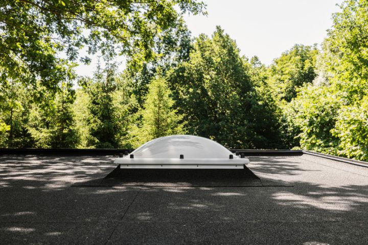 VELUX CFJ/CVJ Double-Glazed PVC Roof Dome Base Unit VELUX CFJ/CVJ Double-Glazed PVC Roof Dome Base Unit