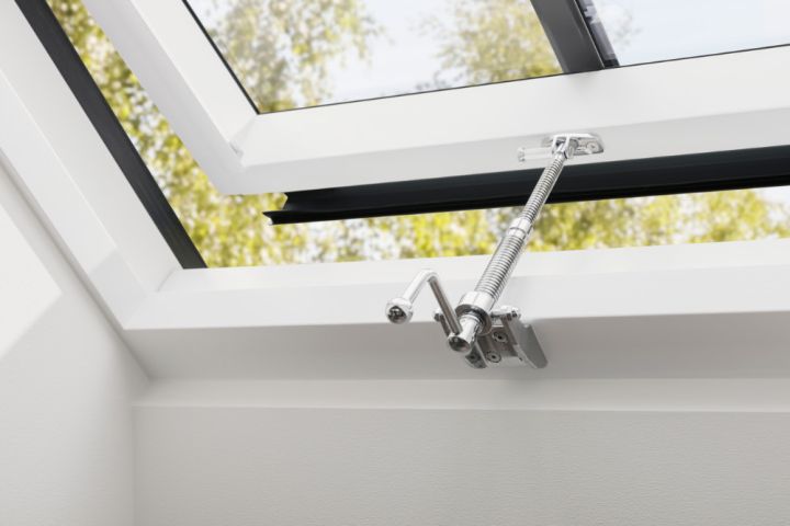 VELUX GCL Heritage Top Hung Conservation Roof Window VELUX GCL Heritage Top Hung Conservation Roof Window